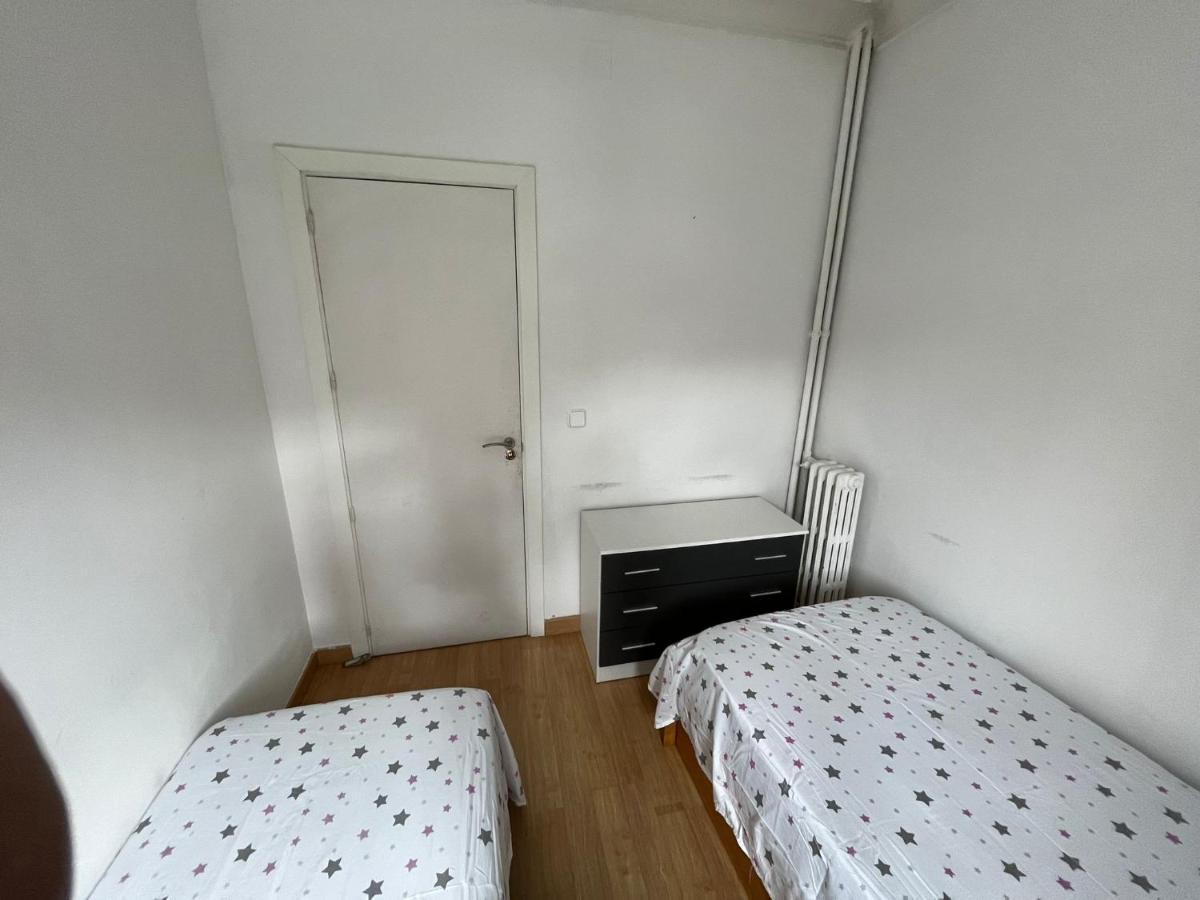 Ferienwohnung Habitacion Matrimonial En Piso Compartido En El Centro De Madrid Exterior foto